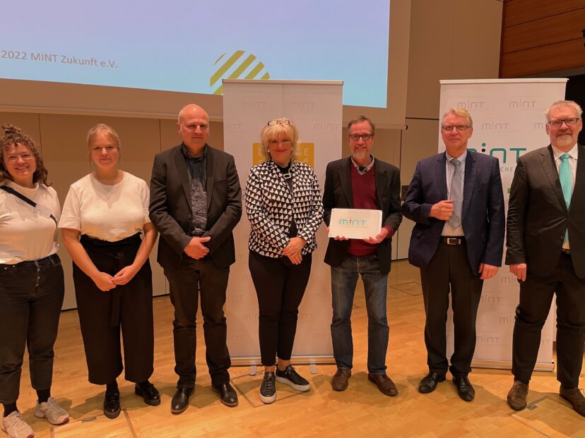 auszeichnung-mintfreundliche-schule-2022