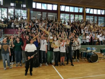 img-20220601-191345 img-20220601-191345